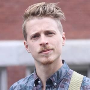 Meet your Posher, Aaron